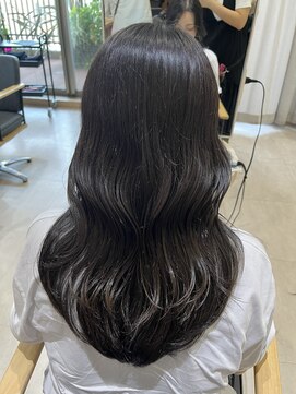 ジーナ 福岡天神(Zina) 韓国風／顔周りカット／レイヤーカット