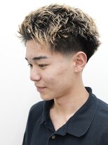 ヨファ ヘアー(YOFA hair)&nbsp;メンズカットアップバングハイライトスパイキーショート0606