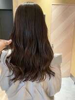 カミエ(kamie)&nbsp;ツヤのあるブラウンロング × 大人っぽい雰囲気