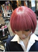 ピンクショートヘアスタイル