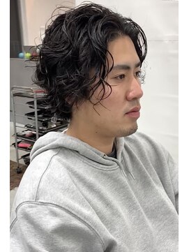 フィル(fil) メンズミディアム／スパイラルパーマ