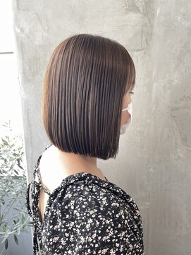 ゼストカロン(ZEST Kalon) 大人可愛い透明感グレージュ×ナチュラルボブ