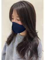 バズ(BUZZ)&nbsp;顔周りのレイヤースタイル！