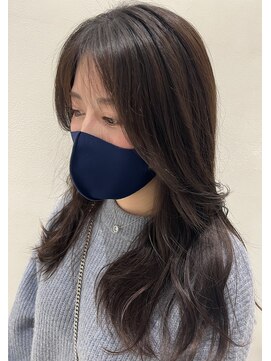 バズ(BUZZ) 顔周りのレイヤースタイル!