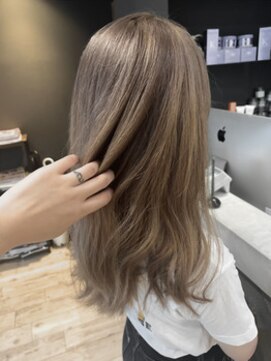 エイト 金沢店(EIGHT kanazawa) ミルクティーグレージュ