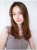 20代30代大人かわいいシルキーベージュ/小顔レイヤーカット