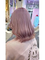 ラビス 浦和(Lovis)&nbsp;グレーベージュ/レイヤーロング/アッシュカラー/前髪パーマ/浦和