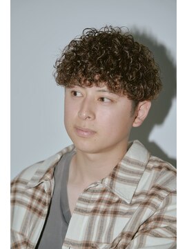 カットストゥディオス 草津店(cut studios) 【メンズ:スペインカール】