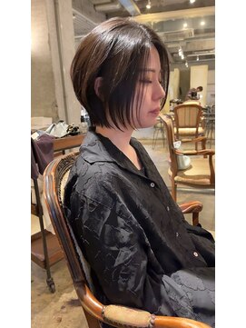 髪質改善と縮毛矯正の専門店 サンティエ(scintiller) 大人綺麗な小顔襟足スッキリショートボブ 30代40代50代