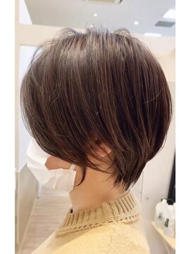 リル(RIRE) くびれショートボブ