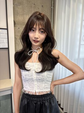 リリー(Lilley) レイヤーカット × ブラウンカラー × 韓国巻き