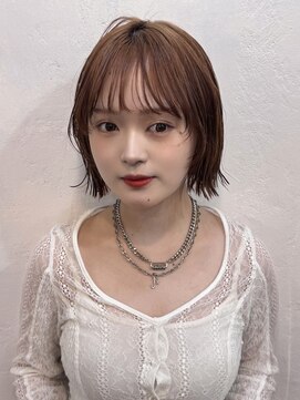 ファルベ(Farbe) ストレートくびれヘアアプリコットオレンジ夏のヘアアレンジ