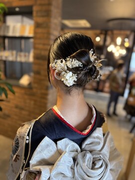 アンディ ニジュウサンド クリエイション(and D 23℃ creation) 成人式ヘア/カチモリアレンジ/ヘアアレンジ