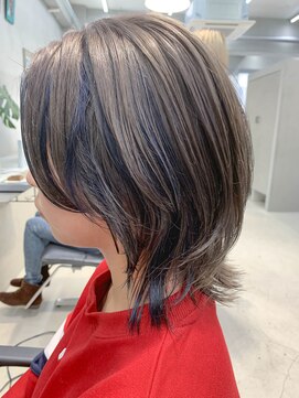 テトヘアー(teto hair) シルバーグレー、ウルフカット、ネイビーカラー