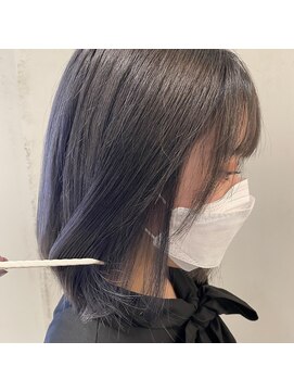 シェルバイコソラ(SHELL by kosora) ブルーブラック、ボブスタイル