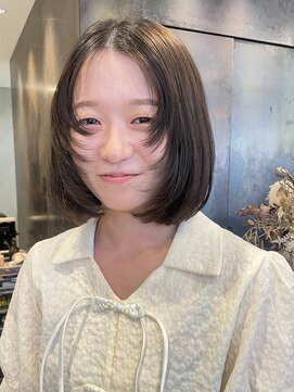 コージーベルベット(Cosy Velvet) オリーブカラー×レイヤーカット【mio】