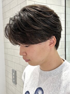 オーシャントーキョー 仙台(OCEAN TOKYO) センターパートショートニュアンスフェザーパーマビジネス黒髪