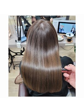 ブルーフィン シセロ(Blue Fin cicero) 大人きれい上品グレージュ髪質改善ツヤ髪美髪手触り抜群ロング