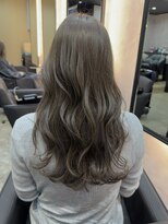 トラント ミル(TRENTEMILLE) ベージュカラー