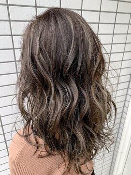 アペル(APARE) ハイライトベージュ！！！