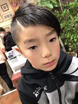 アイカム(aikamu) キッズカット