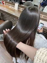 ヘアーアンドメイク ビス(HAIR&MAKE bis) 艶！髪質改善トリートメント【久保田帆香】