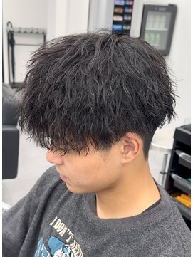 ノイセル 心斎橋(Noisyle) ツイストスパイラルパーマ×前下がりマッシュ×ツーブロック