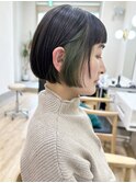 say.イメチェン美髪ワイドバングインナーカラーミニボブグリーン