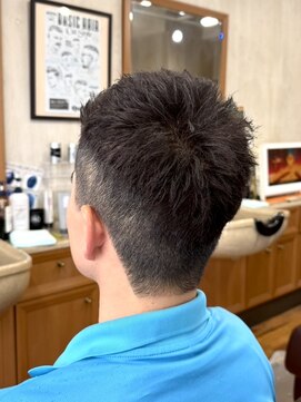 ダンボ 刈り上げ