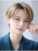 ハイトーンカラーフェザーパーマニュアンスパーマセンターパート