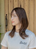 シンシ(Cinci) くびれレイヤースタイル