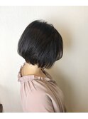 大人可愛い 前下がりショートボブ