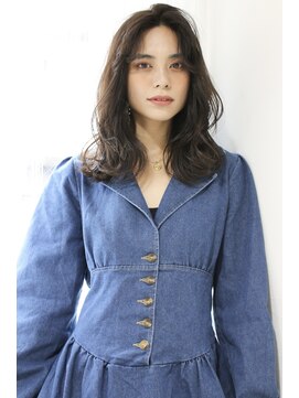 クラン 岡本(Chlan) 透明感グレージュ★ふんわりカール