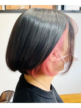 ジョンジョン(JOHN JOHN) アクリルピンク　インナーカラー　ボブ