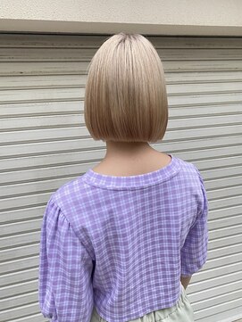 ラボ(Ravo) ベージュブロンド×ボブ
