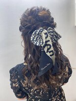 お呼ばれ　アレンジ　結婚式　 ハーフアップ