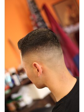 ウエストサイドバーバーチャップス(West Side Barber Chaps) ロンポワン