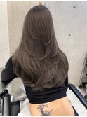 美髪エアリーロングピンクブラウン切りっぱなしボブ