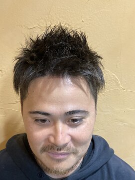 イッセンチ(1cm) ツーブロック