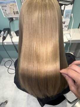 リーホリエ(Lee Horie) ブリーチ縮毛矯正