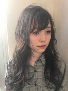 トーワ(TOWA)の写真/【赤坂駅徒歩3分】骨格/髪質に合わせて施術◎トレンドを抑えたカットで伸ばし途中でも扱いやすいstyleに♪
