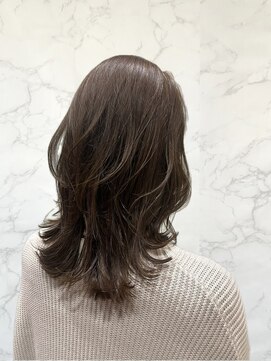 ウシワカマルエムティードット(USHIWAKAMARU MT.) ミディアム　外ハネレイヤー