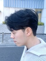 ディライト(Delight)&nbsp;毛流れニュアンスパーマ刈り上げセンターパート韓国ヘア