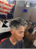 ホワイトメッシュ　ホワイトカラー　メンズヘアスタイル
