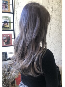 ペネロープ(Penelope) シルバーグレー/グラデーション/ハイトーン/バレイヤージュ 夕島