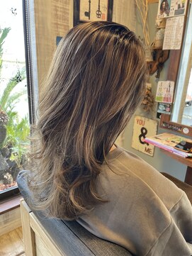 ビューティーワークスループライン(beautyworks LoopLine) レイヤーとカールのふわ揺れロングスタイル★
