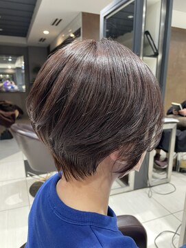 グロー(glow) ショートボブ