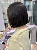 並行切りっぱなしボブ＋こっくり暖色ブラウン【上岡】