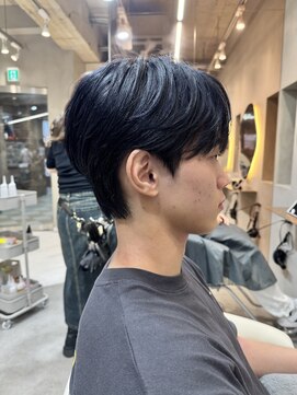 グロー 大宮(GLROW) ◆韓国大宮メンズセンターパートマッシュカルマヘア