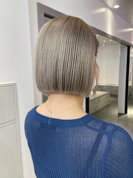 マジコ 原宿(Magico) ボブ/ブロンドベージュカラー/ブリーチ/ダブルカラー/原宿